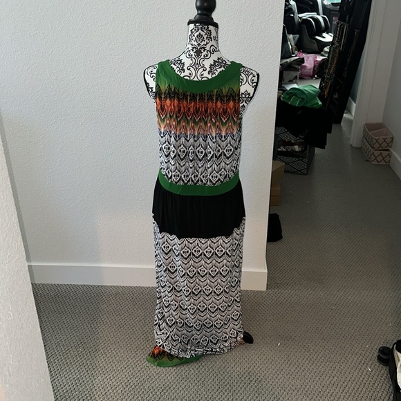 One World Multicolor Maxi Dress - Picture 3 of 6